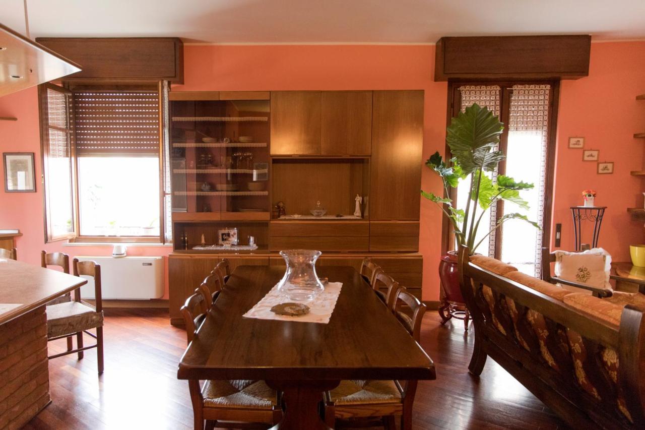 A Casa Di Anna, Elegant Flat In Cremona Lägenhet Exteriör bild