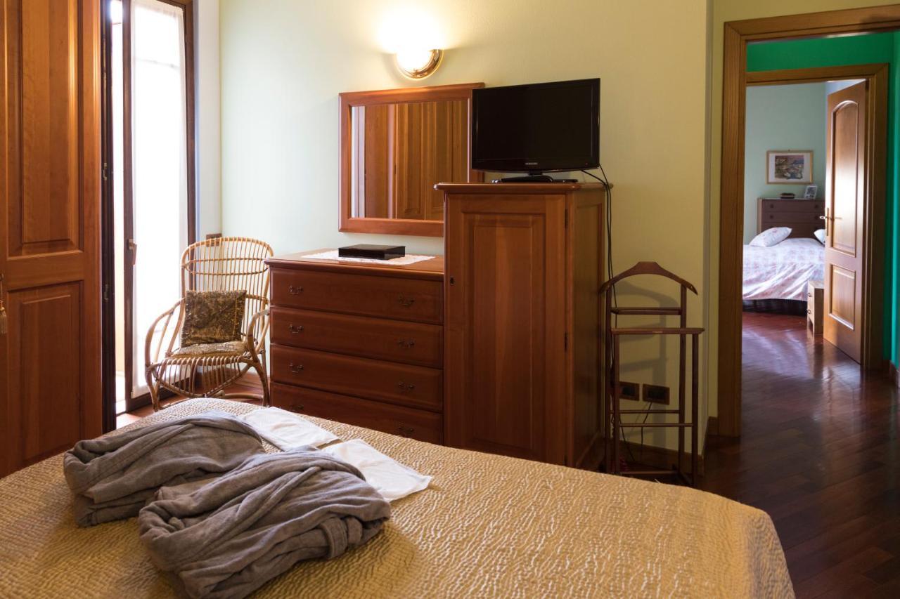 A Casa Di Anna, Elegant Flat In Cremona Lägenhet Exteriör bild