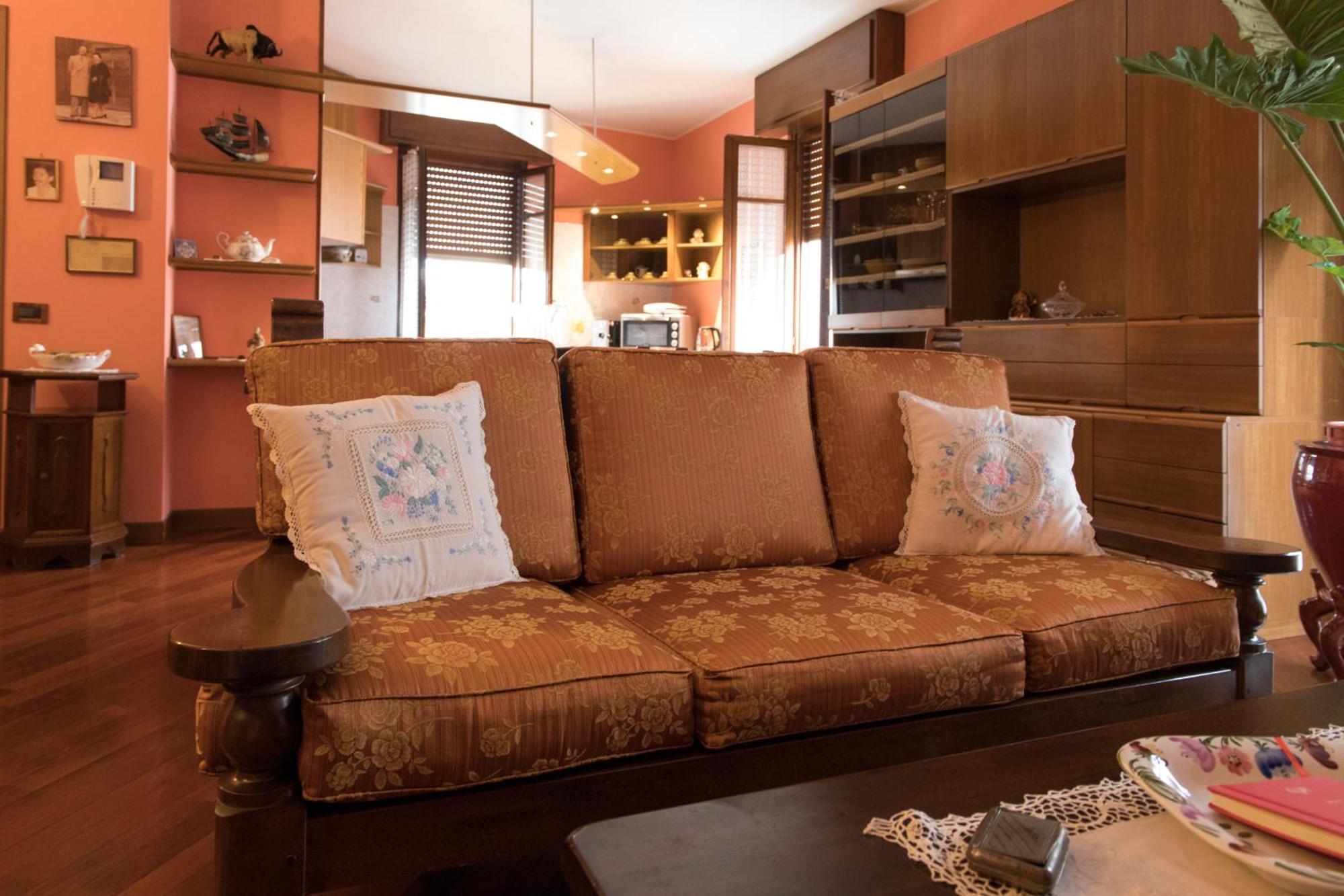 A Casa Di Anna, Elegant Flat In Cremona Lägenhet Exteriör bild